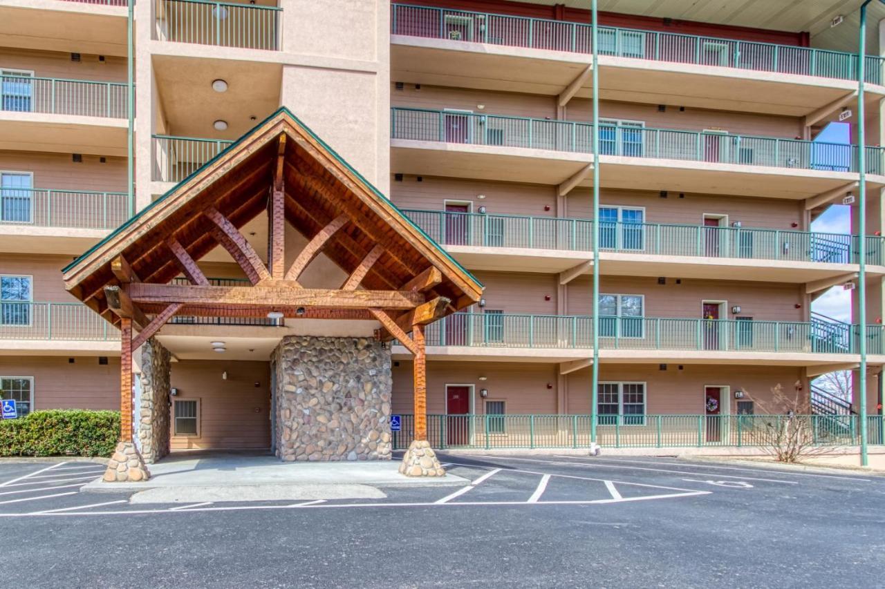 Gorgeous 2Bd 2Bth Condo With Mountain Views Pool Hot Tub Game Room Close To Parkway Пиджен Фордж Екстериор снимка