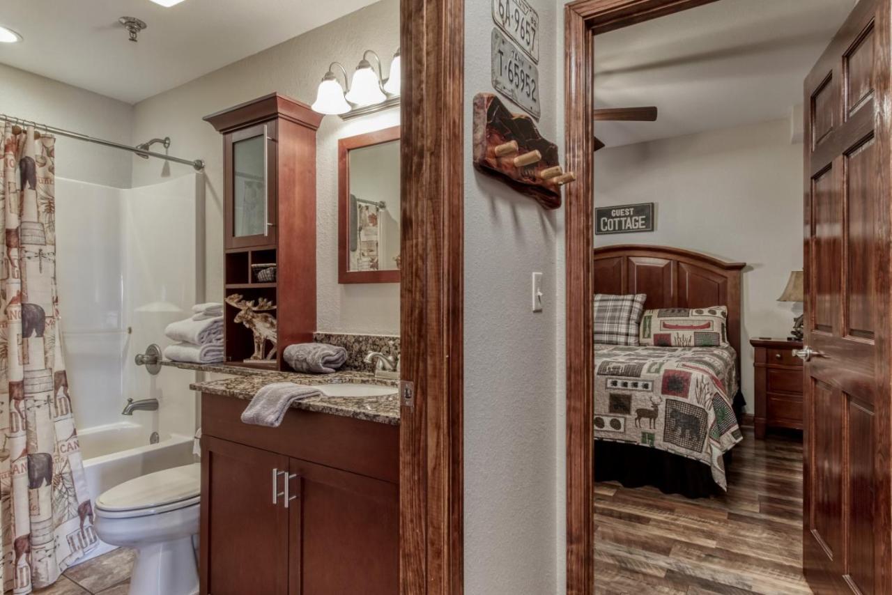 Gorgeous 2Bd 2Bth Condo With Mountain Views Pool Hot Tub Game Room Close To Parkway Пиджен Фордж Екстериор снимка